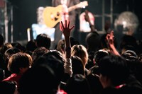 「昼下がりの星、続く旅路」東京・LIQUIDROOM公演の様子。（Photo by Jin Tachibana）