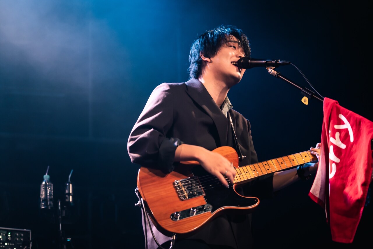 たく（G, Vo）（Photo by Jin Tachibana）