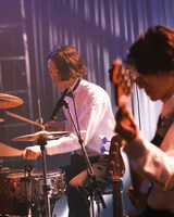 橋本拓己（Dr）（撮影：渡邉隼 @hayatowatanabe）