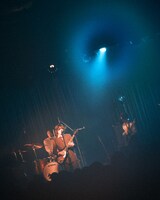 Khaki「ソロ・コンサート」の様子。（撮影：渡邉隼 @hayatowatanabe）