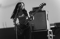 Maika（B, Vo）（撮影：マスダレンゾ）