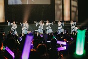 ばってん少女隊「瀬田さくら卒業公演 -桜歌爛漫-」神奈川・カルッツ川崎公演の様子。