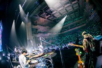 「斉藤壮馬 Live Tour 2024 “(Non)Fictions”」の様子。（撮影：タカギユウスケ）