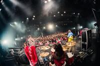 「昼下がりの星、続く旅路」東京・LIQUIDROOM公演の様子。