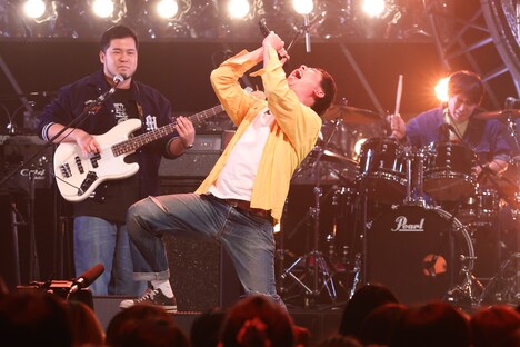 左から松井ケムリ（令和ロマン）、森田哲矢（さらば青春の光）、濱口優（よゐこ） 。(c)フジテレビ