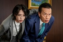 「民王R」に出演したあの（左）、遠藤憲一（右）。(c)テレビ朝日