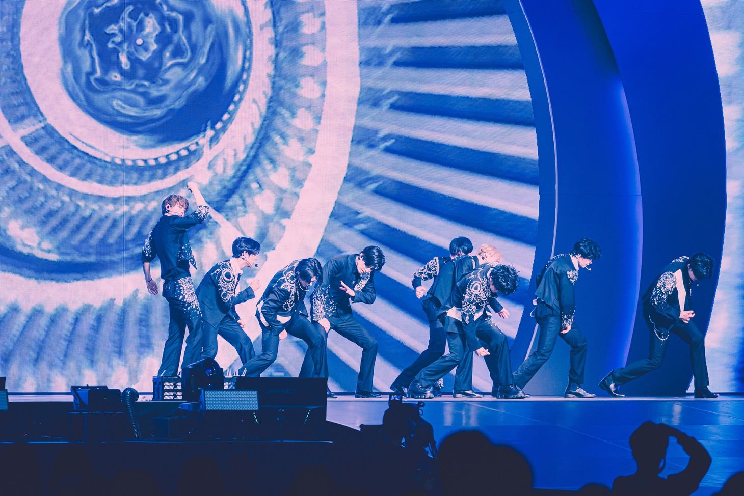 「2024 ZEROBASEONE THE FIRST TOUR『TIMELESS WORLD』IN JAPAN」の様子。（撮影：白石達也 ）(c)WAKEONE / LAPONE ENTERTAINMENT