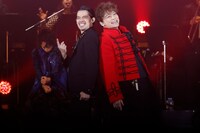 LEO（ALI）と香取慎吾。