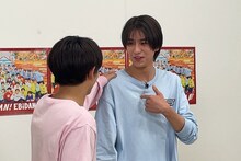 ハル（超特急）と阿久根温世（ICEx）。(c)「DAN!DAN!EBiDAN!」製作委員会