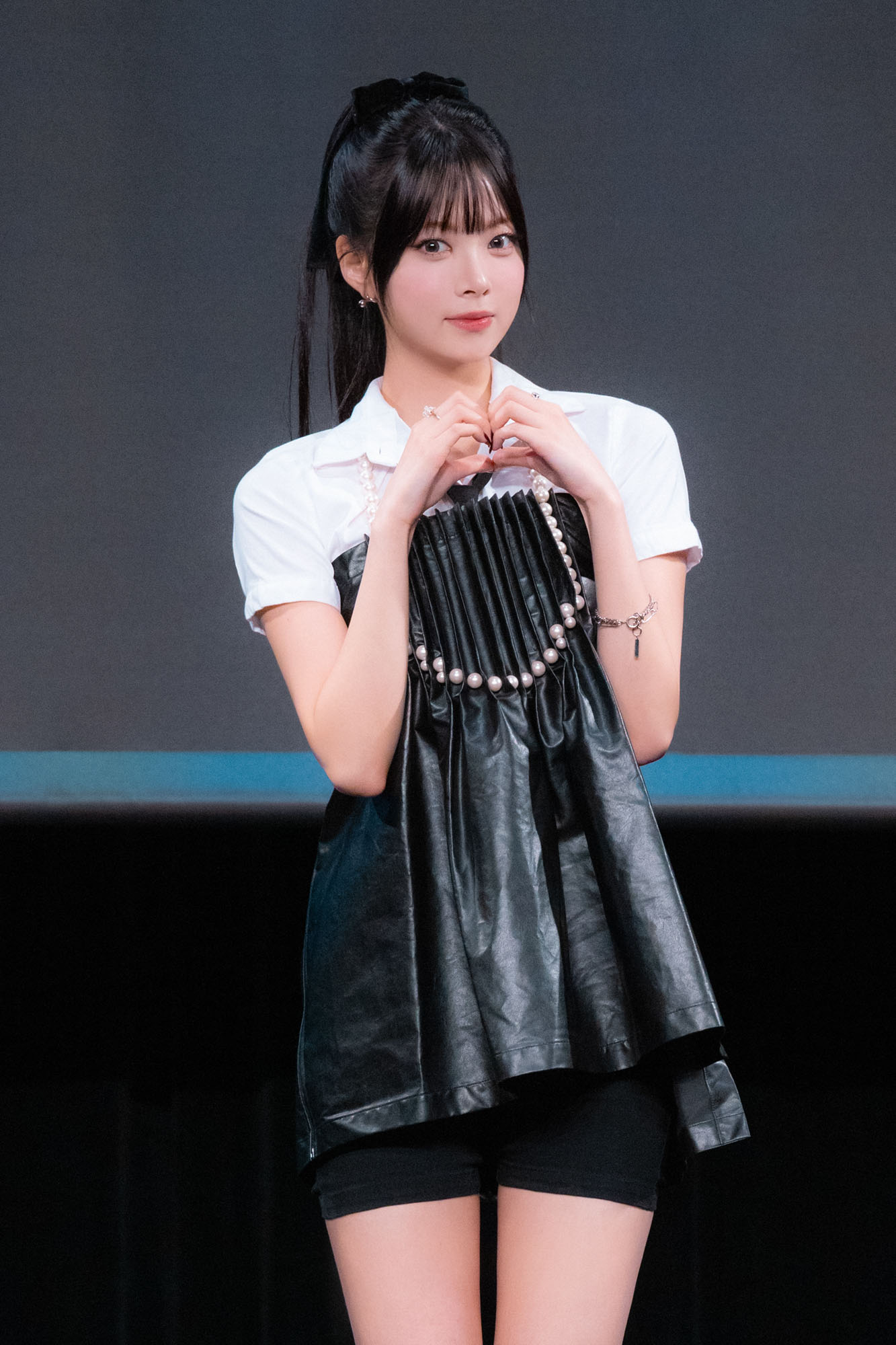 HONG EUNCHAE (P)&(C) SOURCE MUSIC