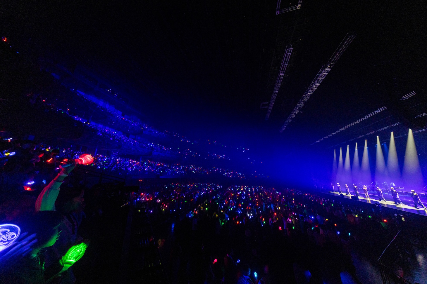 「25th Anniversary Mai Kuraki Live Project 2024 "Be alright ! "」東京ガーデンシアター公演の模様。