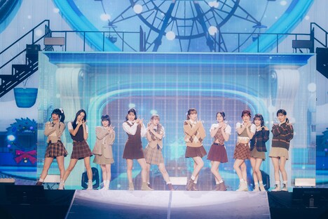 ME:I (c)LAPONE GIRLS