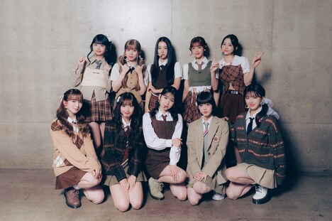 ME:I (c)LAPONE GIRLS