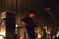 田中悠平（Vo, B / 家主）（撮影：今井駿介）