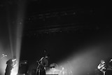 家主のライブの様子。(撮影:今井駿介)