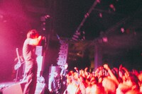 Age Factoryのライブの様子。（Photo by Kazma Kobayashi［Bearwear, UUWorks］）