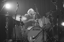 佐藤シンイチロウ（Dr / the pillows）（撮影：今井駿介）