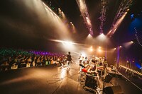 ズーカラデルワンマンツアー「朝が来たら私たち」の様子。（撮影：オバタチヒロ）