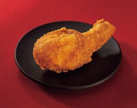 ファミマプレミアムチキン（骨付き）