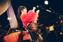 CENT LiVE Tour「Over the Toybox tour」の様子。（Photo by Tetsuya Yamakama）