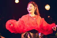 CENT LiVE Tour「Over the Toybox tour」の様子。（Photo by Tetsuya Yamakama）