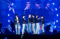 「BOYNEXTDOOR TOUR 'KNOCK ON Vol.1' IN INCHEON」の様子。(P)&(C) KOZ Entertainment.