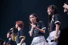 驚く風見和香。