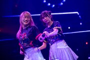 桜木心菜（左）と小久保柚乃（右）。