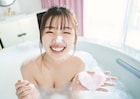 泡風呂楽しむ佐々木美玲、ハートも作ってみた「陽射しのパレード」先行カット