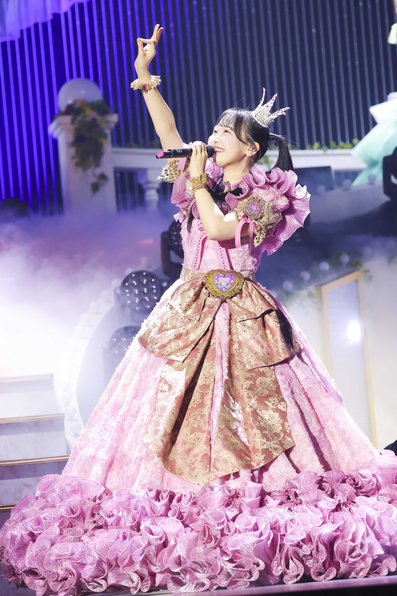 松本かれん（FRUITS ZIPPER）（撮影：ヨシモリユウナ、森好弘）