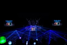 「FRUITS ZIPPER JAPAN TOUR 2024 - AUTUMN - THE STORY OF SEVEN COLORS」の様子。（撮影：ヨシモリユウナ、森好弘）