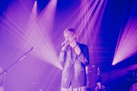 かやゆー（G, Vo）（撮影：うえむらすばる）