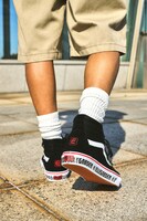 「VANS × ELLEGARDEN」の「SK8-HI」。