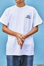 「VANS × ELLEGARDEN」の「PIRATES OTW TEE」（WHITE）。