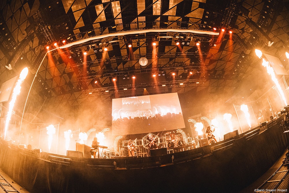 仮面を外したAve Mujica、素顔をさらけ出して新たな世界へ（ライブ