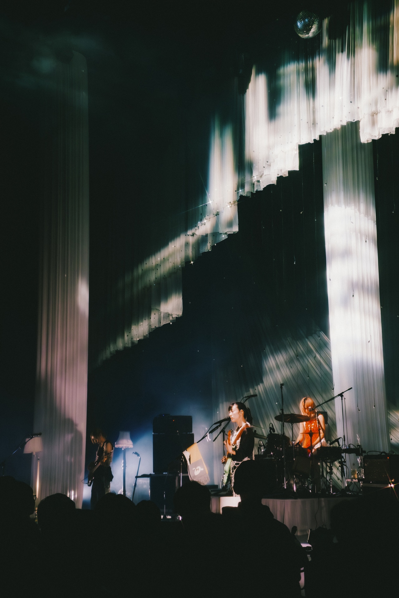 羊文学（Photo by Daiki Miura）