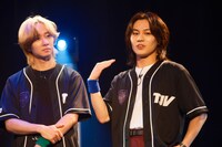 会見の様子。(c)ストームレーベルズ / 中京テレビ