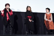左から一龍斎貞友、高山みなみ、田中真弓。