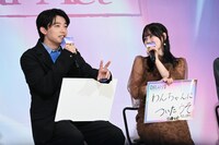 左から櫻井海音、齊藤なぎさ。
