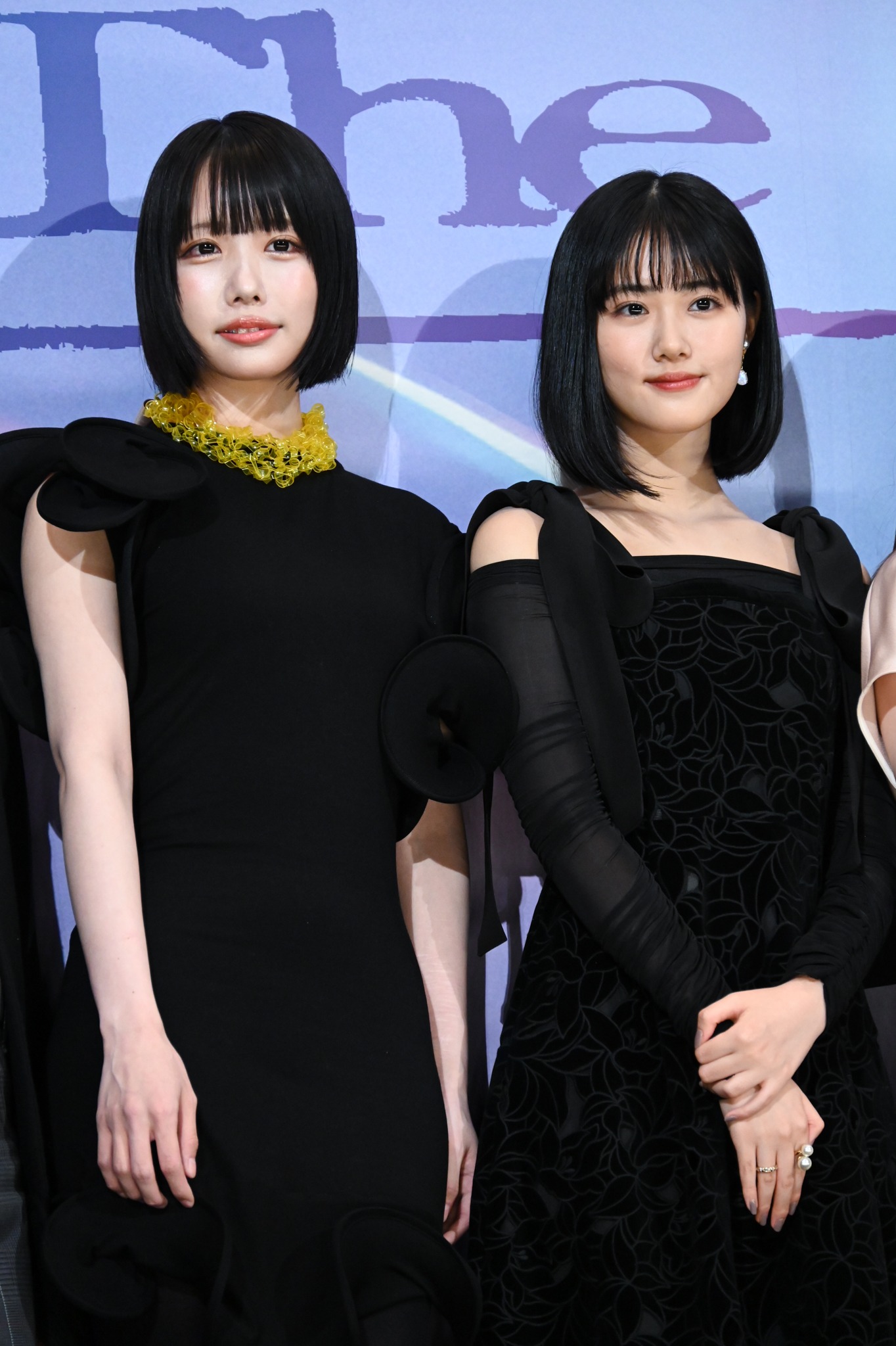 左からあの、原菜乃華。