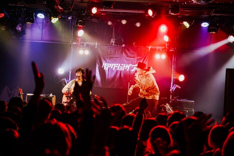 吉田山田（撮影：松本いづみ）