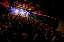 リアクション ザ ブッタ（撮影：松本いづみ）