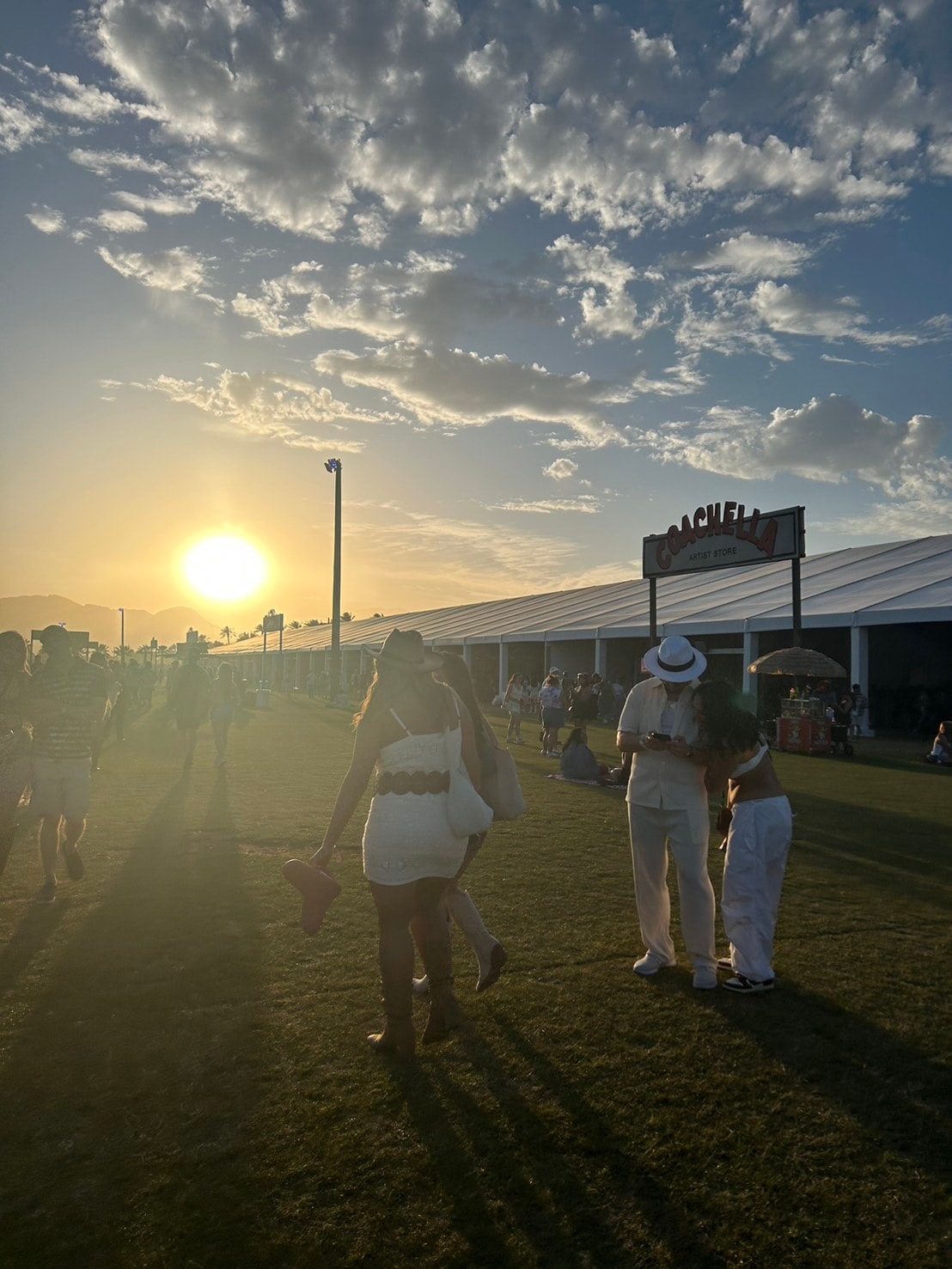 アメリカ・カリフォルニア州で開催された「Coachella 2024」の写真。(撮影:アイナ・ジ・エンド)