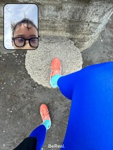 サバシスター・なちの「adidas オレンジのGazelle」。