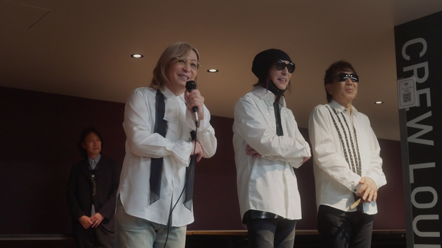 「TM NETWORK Carry on the Memories -3つの個性と一つの想い-」より。