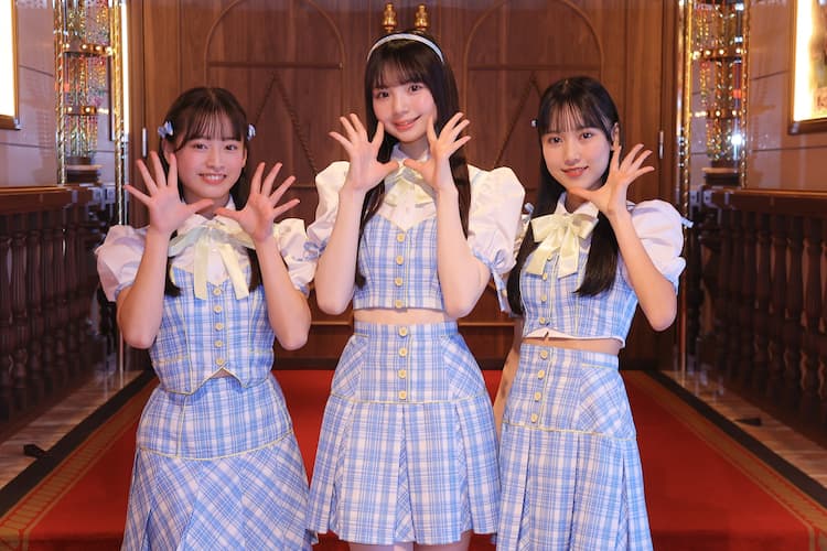 AKB48の第20期生お披露目！グループで“イチバン”の「最年少」「高身長 
