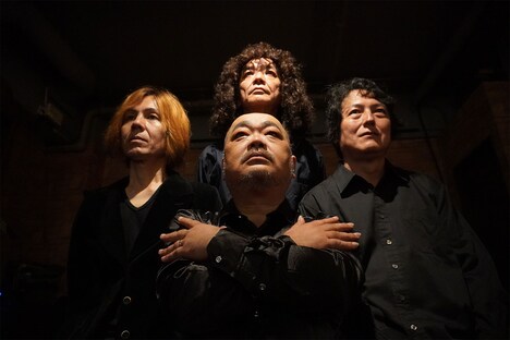 Queenトリビュートバンド・Queeness。