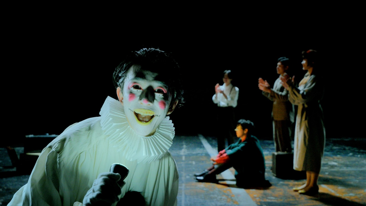 友成空、並行する2つの世界の“SHOW”描く「ACTOR」ミュージックビデオ