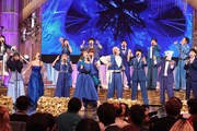ミリオン再生合唱団 (c)フジテレビ