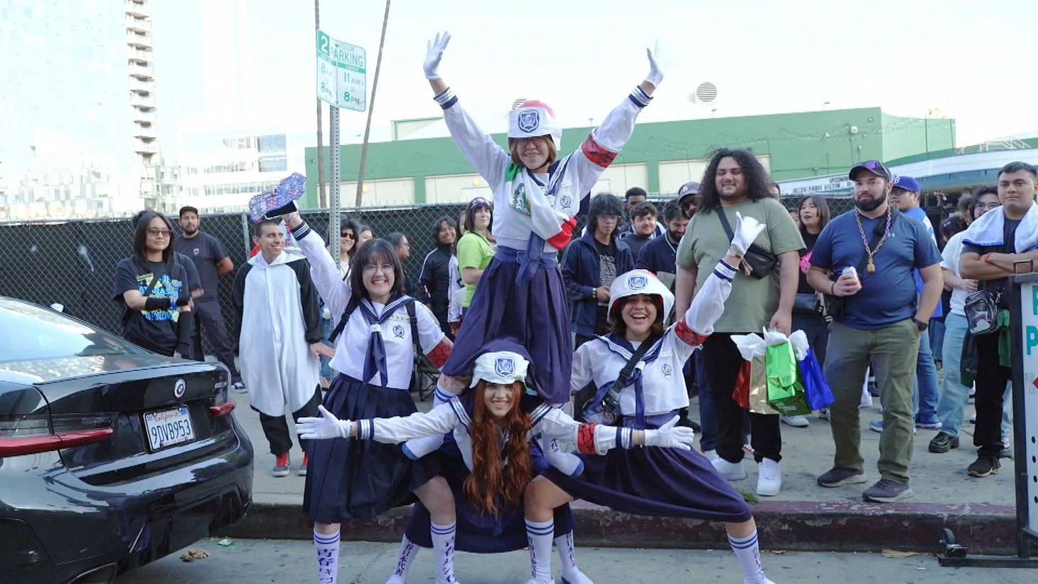 新しい学校のリーダーズの海外ファン。